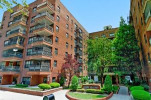 1165east54thoutside